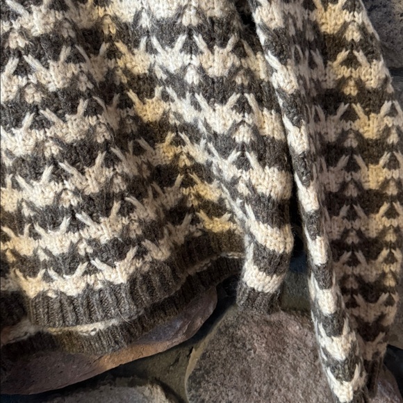 Madewell Aldridge crop wool blend Knit Heather Otter Sweater size medium - Picture 3 of 5